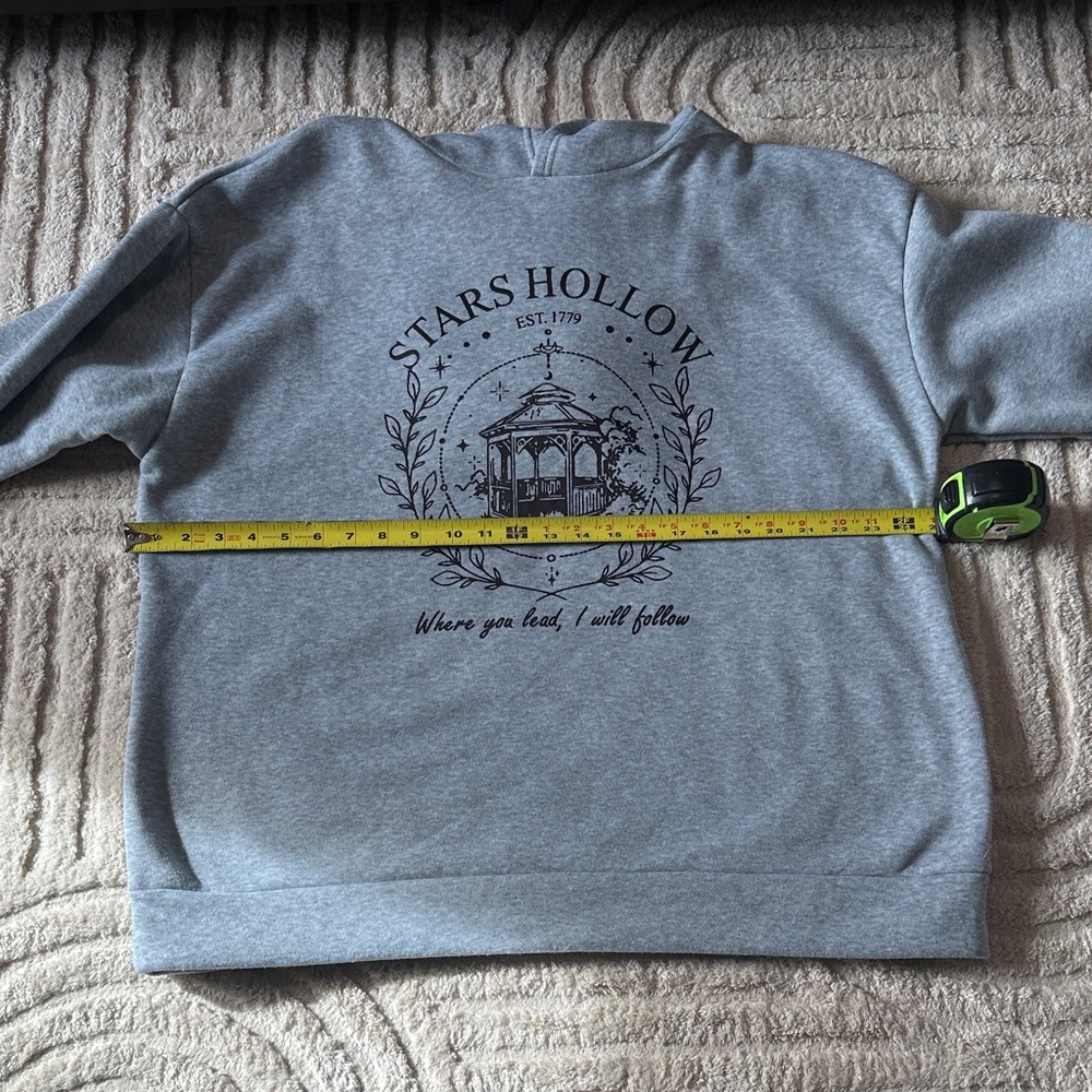 Gray Stars Hollow Graphic Hooded Sweatshirt - Picture 8 of 10